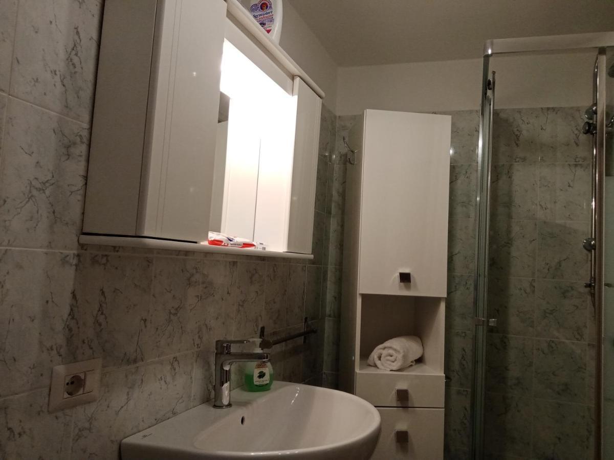 Ferienwohnung La Dimora Di Pietra Gubbio Exterior foto