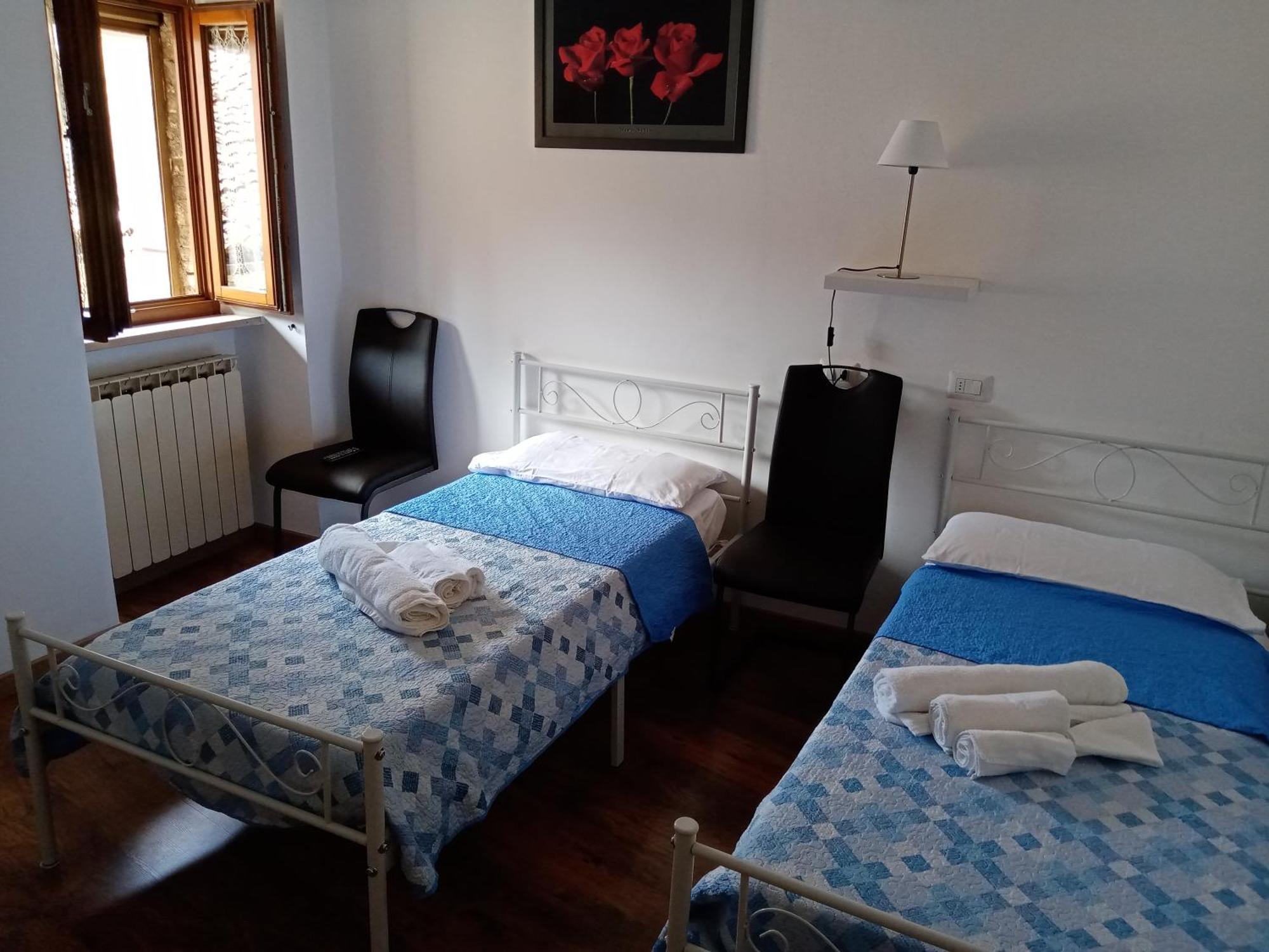 Ferienwohnung La Dimora Di Pietra Gubbio Exterior foto